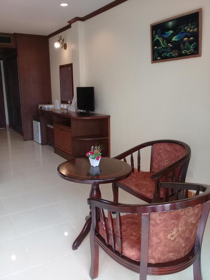 Ban Tyrol Hotel Patong Ngoại thất bức ảnh