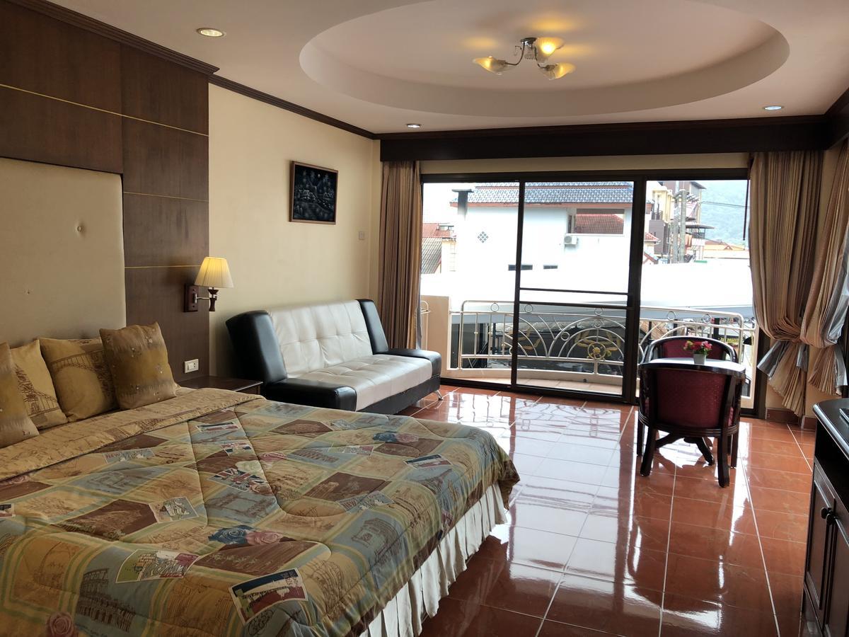 Ban Tyrol Hotel Patong Ngoại thất bức ảnh