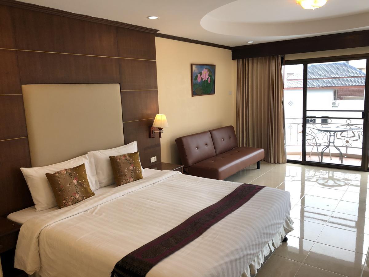 Ban Tyrol Hotel Patong Ngoại thất bức ảnh